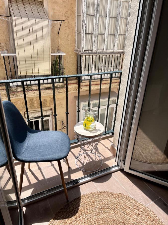 Gatu Premium Villa Flamenca , Preferente Mayores De 25 Anos Y Familias Кадис Экстерьер фото